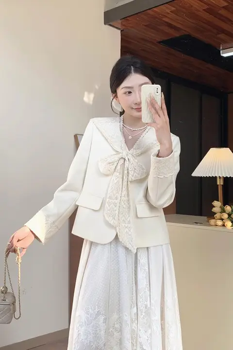 リボン付きレース刺繍デザインの春用ジャケット【女性用・フレンチスタイル】