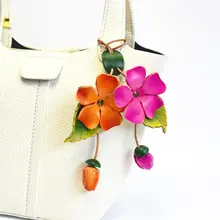 立体真皮製 車用ミラー飾り【牡丹と蓮の花デザイン・高品質の牛革】