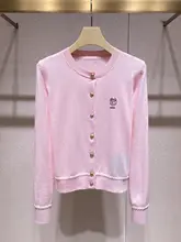 学院風の若々しい印象！ピンクのニットカーディガンとプリーツスカート【秋冬用・二点セットアップ対応】