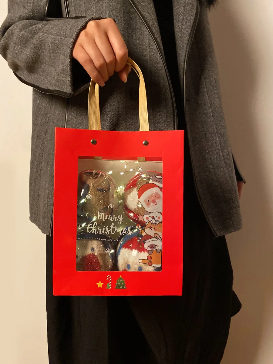 クリスマスプレゼントにどんなソックスがおすすめ？カップル用の「珊瑚フリースソックス」が実は一番嬉しい理由とは？