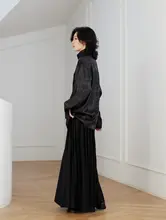 新中式デザインの百褶衿ボタンシャツ【サテン風・ダークスタイル】