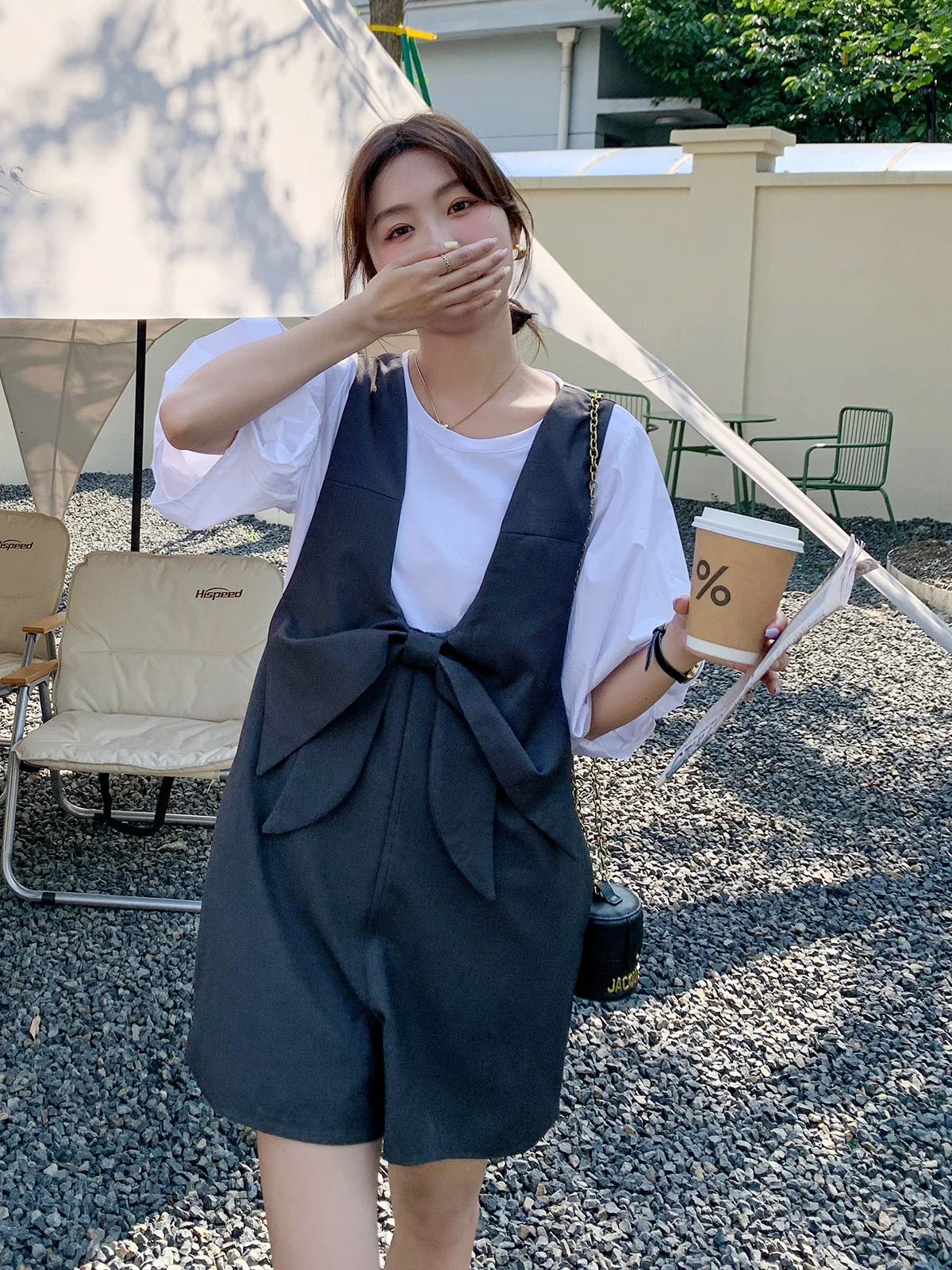 リボン付きサロペットパンツ：2024年夏季のカジュアルスタイルに最適なセットアップ対応アイテム