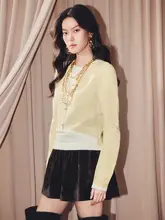 重ね着風Vネックニットトップス【長袖・冬用・極上の柔らかさ】（セットアップ対応）