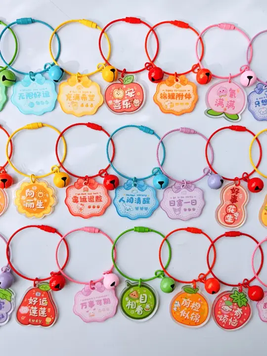 かわいいデザインのD.I.Y.アクリルキーチェーン【個性的なバッグチャーム・学生向け】