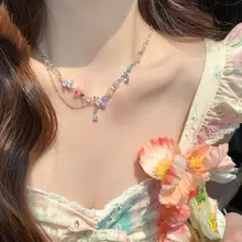 デザイン性の高いカラフルな蝶のネックレス【ロックバリュー・女性用・鎖骨チェーン・アクセサリー】