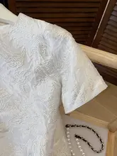 夏用レースブラウス【短袖・不規則デザイン・刺繍入り・軽やか】
