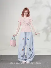 星柄プリントのVネック短袖Tシャツ【レディース・カジュアル・スリムフィット】