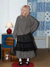 軽やかで通気性のあるローズウエストのフレアスカート【レトロデザイン・シンプル・Aライン】（セットアップ対応）