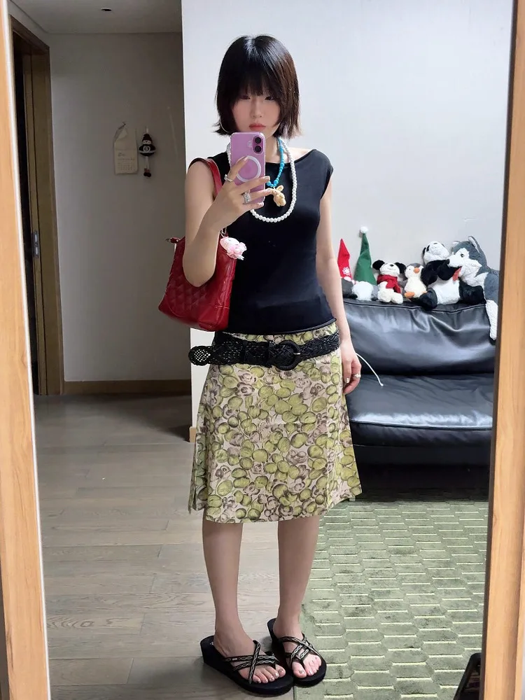 おしゃれ女子にぴったりの着こなしを実現する5選：日常からリゾートまで、季節を越えるファッションアイテムの選び方