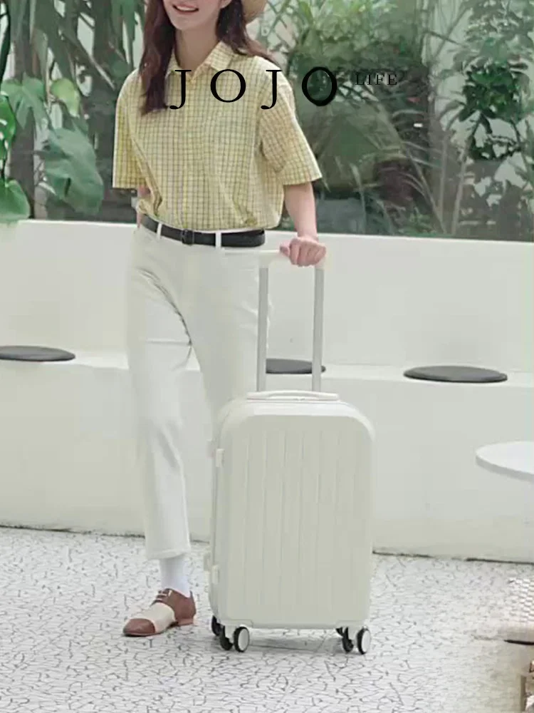 2泊3日旅行に最適なキャリーバッグは？耐久性と軽量さを両立したシンプルな選択肢