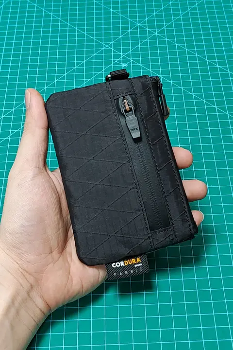 多機能カードポーチ【車の鍵・AirPods収納・小物入れ・防水ナイロン】