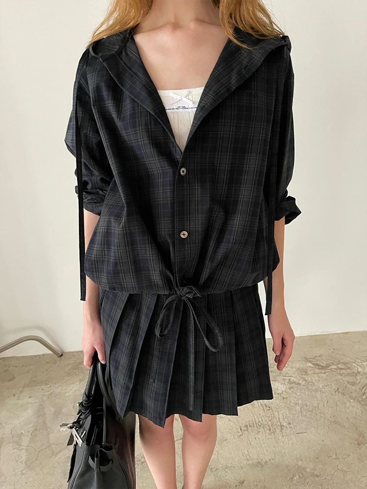 4月に大学生が着るべき服は？ブルーグリーンのチェック柄セットアップが解決する通学の悩み