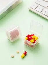 携帯用小型アクセサリー収納ボックス【絆創膏・化粧綿棒・リップブラシ・耳環・薬入れ対応】