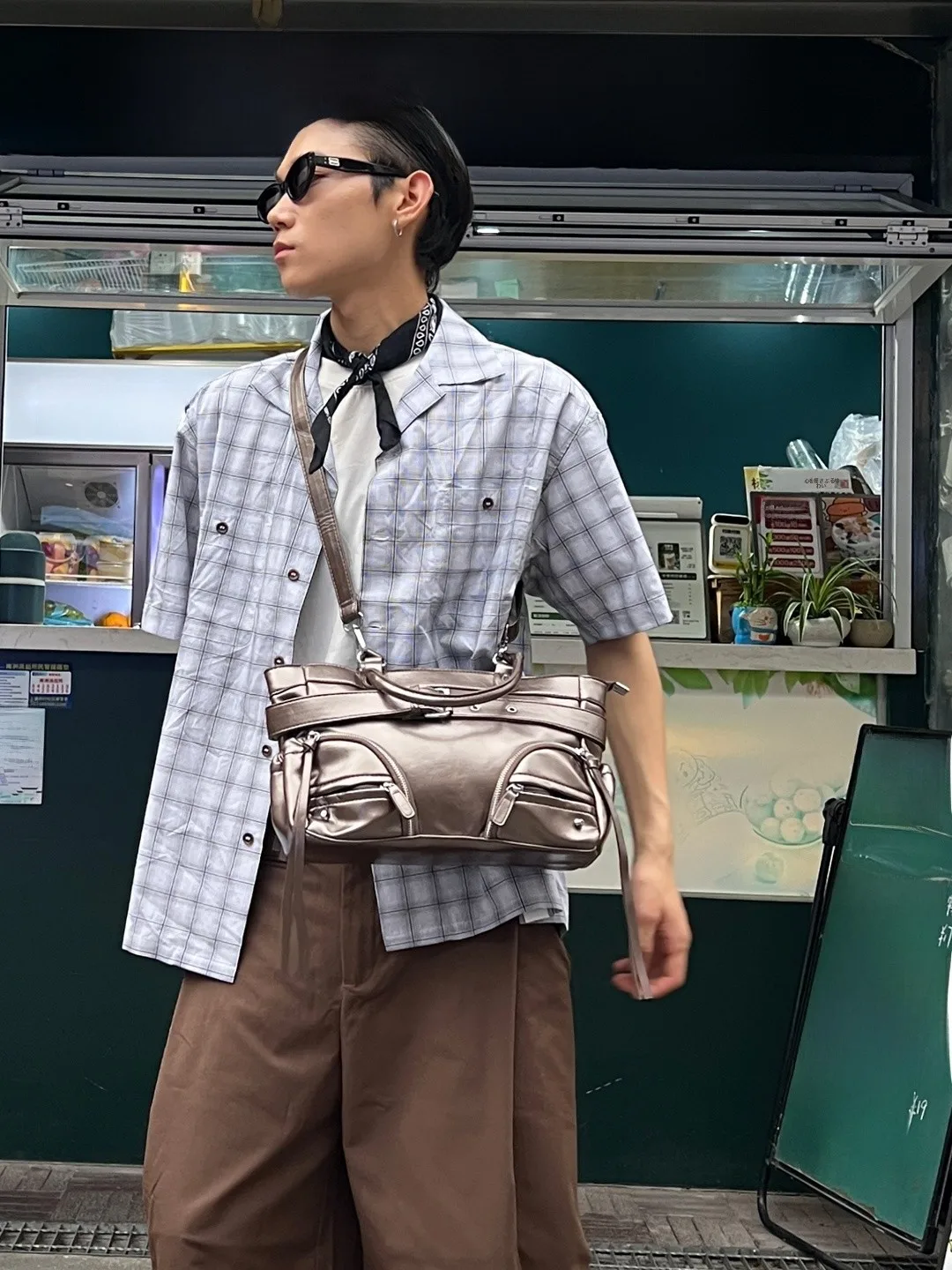 レトロ風の暗黒系ショルダートートバッグを選ぶべき理由は？