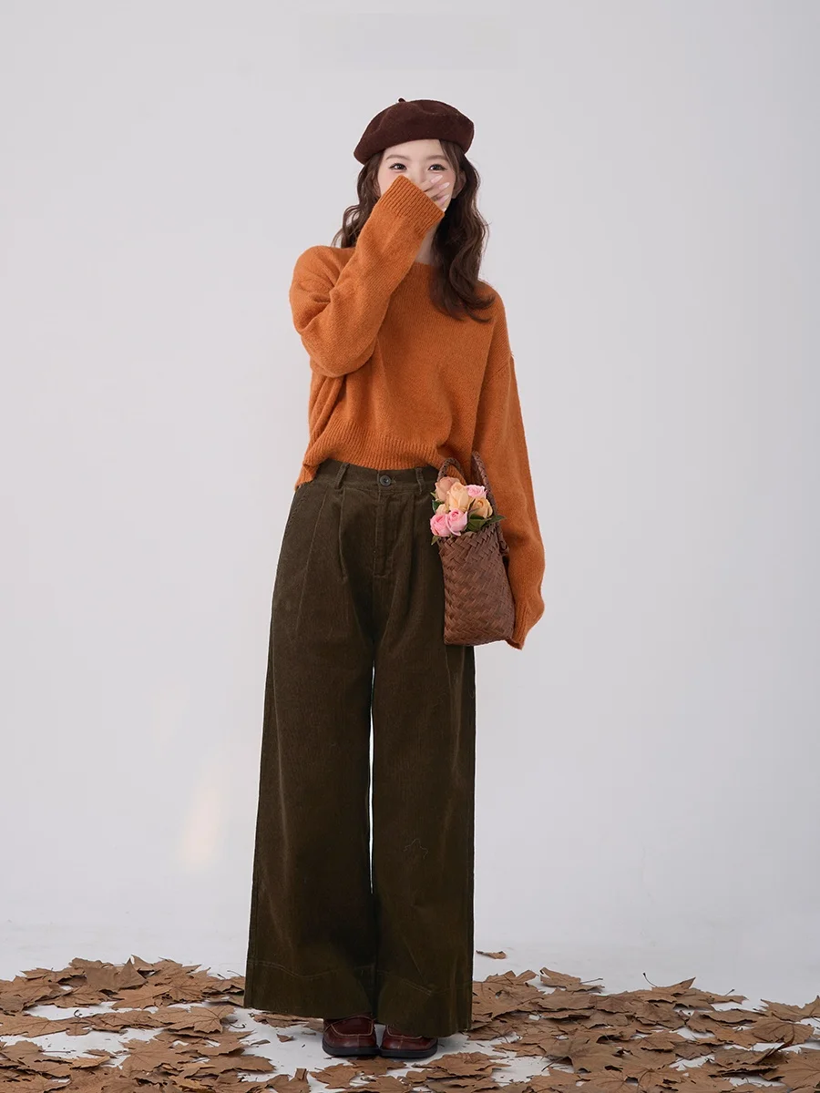 アフタヌーンティー コーデ パンツで悩むなら、このコーディロイパンツが救う！