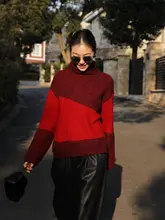 デザイン性のあるカラーコンビネーション高ネックニットトップス【ゆったりとしたシルエット】