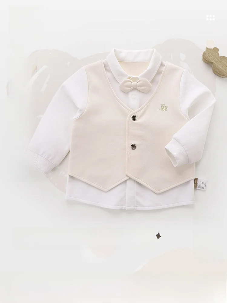 1歳男の子用春用アウター：全開デザインと薄手偽二重仕立てのカジュアルスタイル