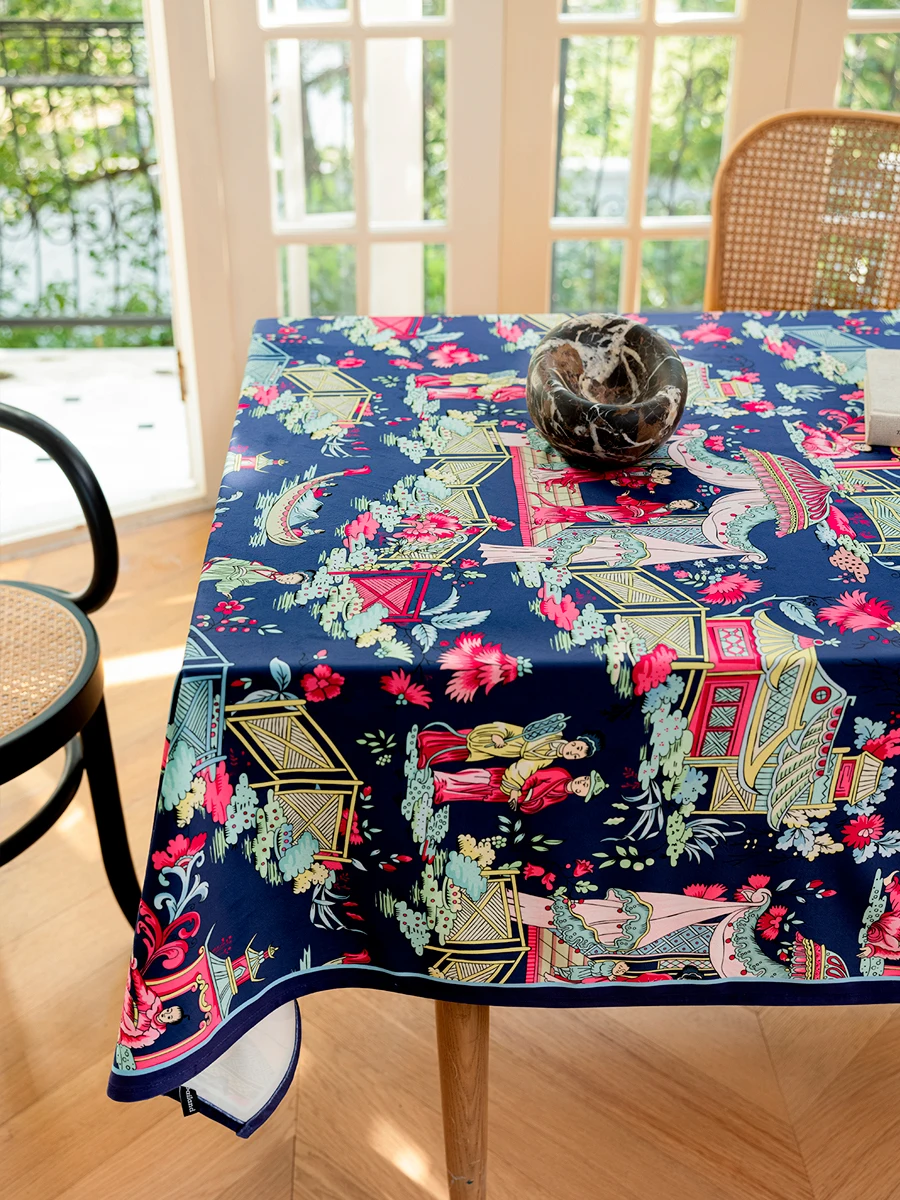 新中式風テーブルクロス：紫と青の花柄が提供する高級感あるテーブルセッティング