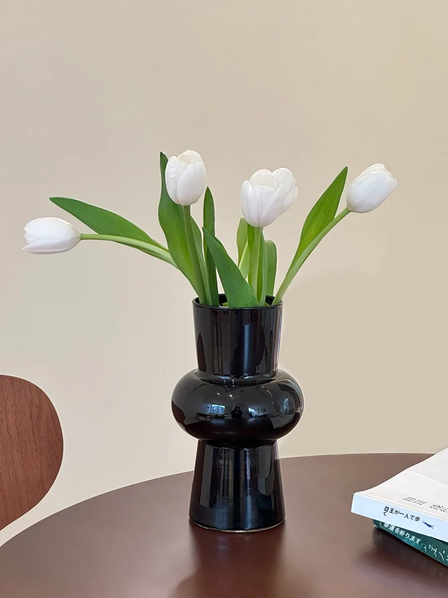 クリエイティブなガラス花瓶：floating vase ripple と glass vase の機能的比較と実用シーン
