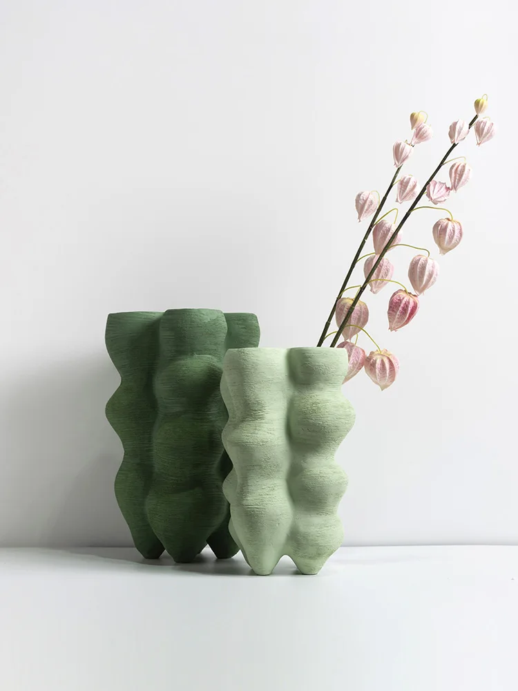 おしゃれ サボテンはどんなデザインがおすすめ？侘寂風の陶器花瓶が選ばれる理由とは