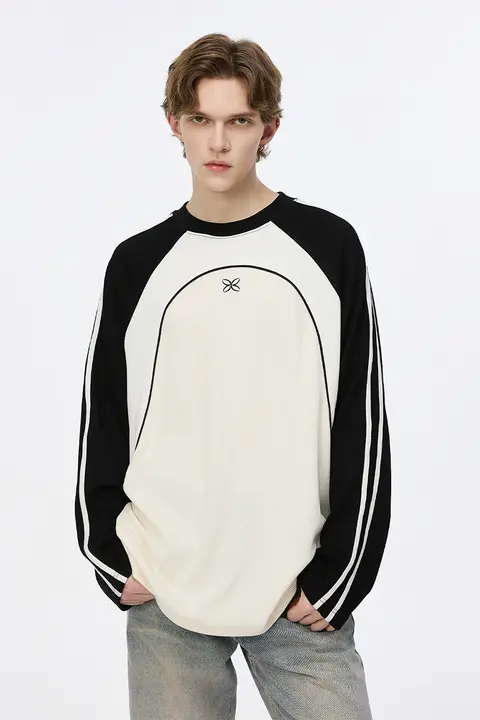 三色パネルデザインの長袖Tシャツ【ユニセックス・秋冬・ルーズフィット・カジュアル】（セットアップ対応）