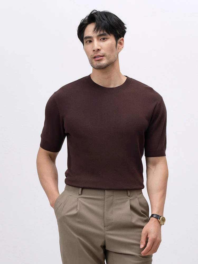 メンズ コーデの基本ルールとは？モダールニットTシャツで実践する夏のスタイルガイド