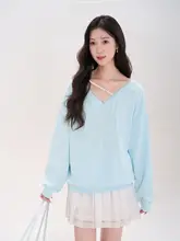 バックリボン付きVネックスウェットシャツ【秋用・スタイル・女性用】
