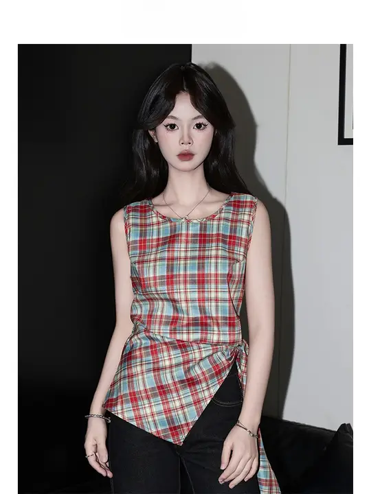 Forever 21 フレンチ レトロ レッド チェック柄 タンクトップ