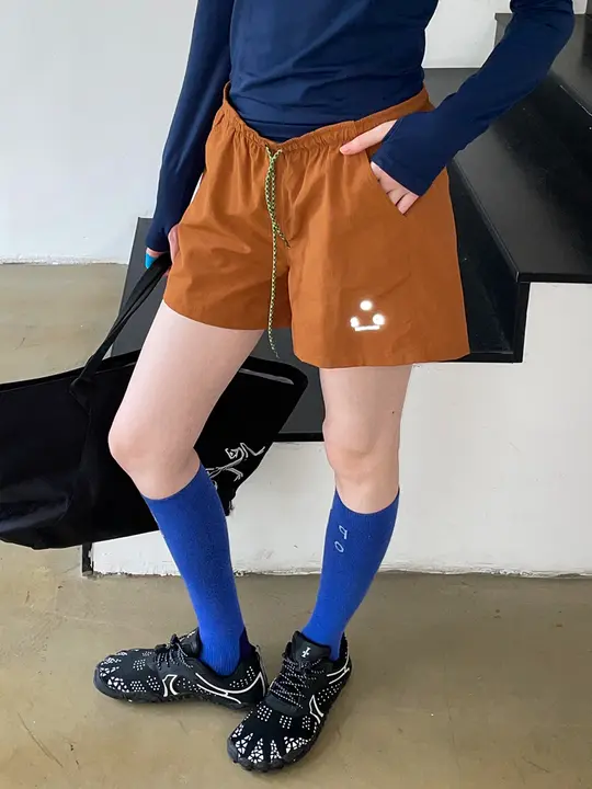 軽やかで速乾性のあるウィメンズショートパンツ【ランニング・ヨガ・アウトドアトレーニング】