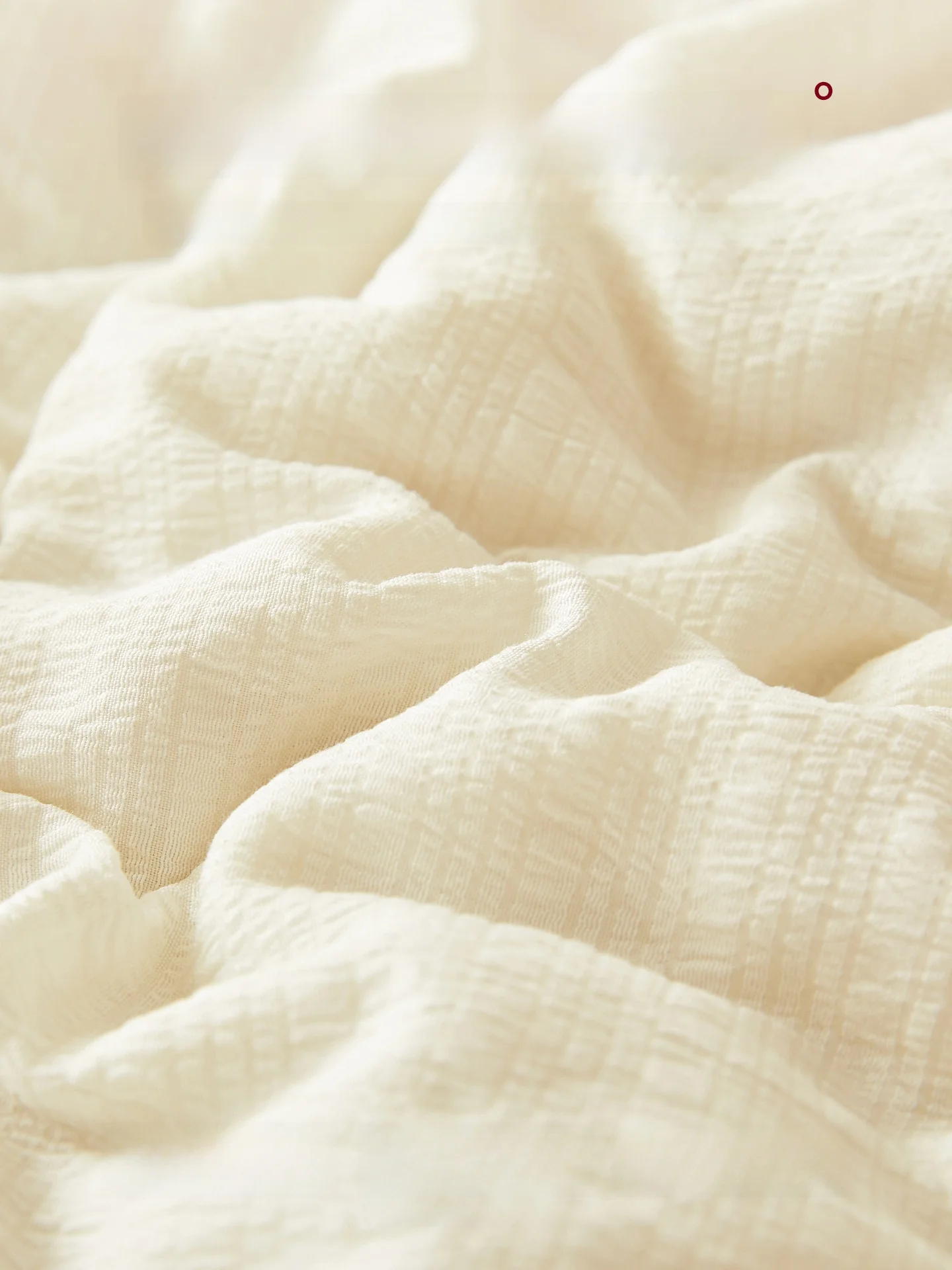 冬の布団が熱いと眠れない  ？その理由と、今すぐ使える対策は？