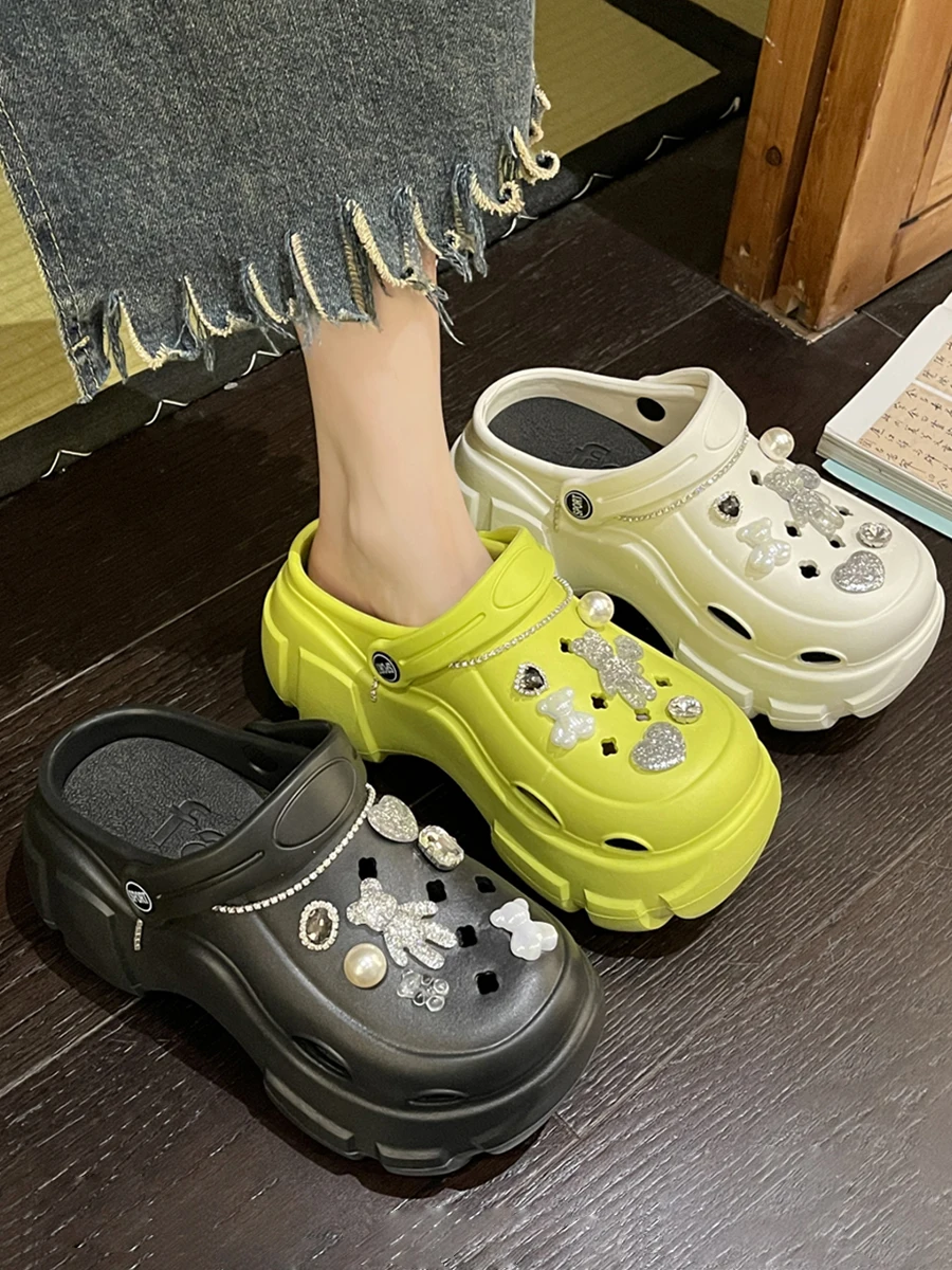 浴衣に合う靴は、足元の温度とスタイルで決まる？