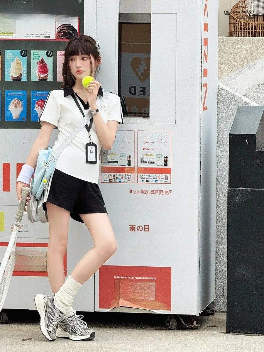 入学式に着る母親の服装 40代：学院風デザインの体操服セットアップの実用性と選定ガイド