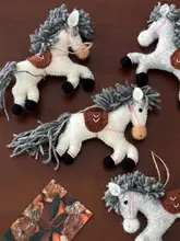 馬モチーフのウールフェルトバッグチャーム【成功を祈るデザイン・手作り】