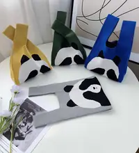 可愛いパンダデザインのニットトートバッグ【持ち運び用・ランチボックス収納可】