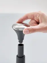 Joseph Joseph プレス式ペーパータオルホルダー【キッチン用・穴あけ不要・縦型デザイン】