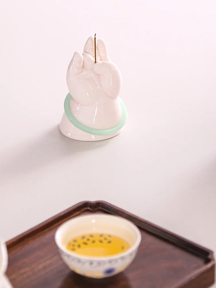 香り器を選ぶときに迷うのは、本当に「香り」だけなのか？