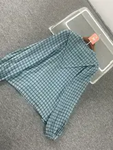 春夏用の青いチェック柄大きいサイズの長袖コットンリネンシャツ