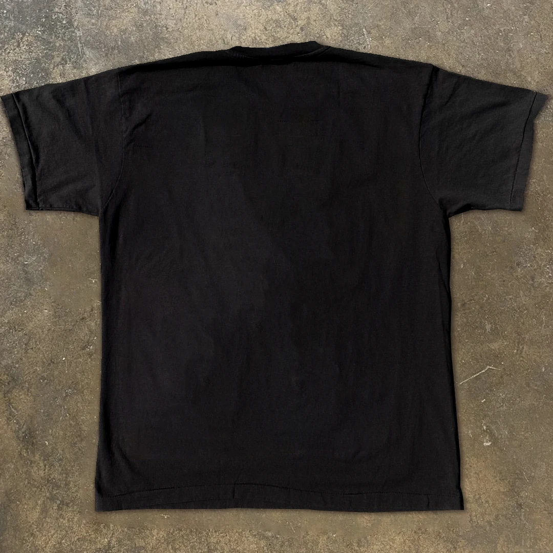 「vintage」のTシャツを選ぶべきタイミングは？アンティーク風オーバーサイズTシャツが今、なぜ注目されているのか