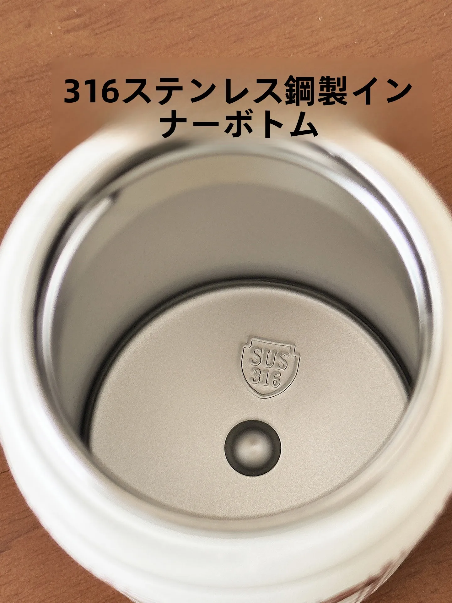 可愛いクマデザインの学生用水筒：年少向け通学に最適な保温機能付き吸管杯
