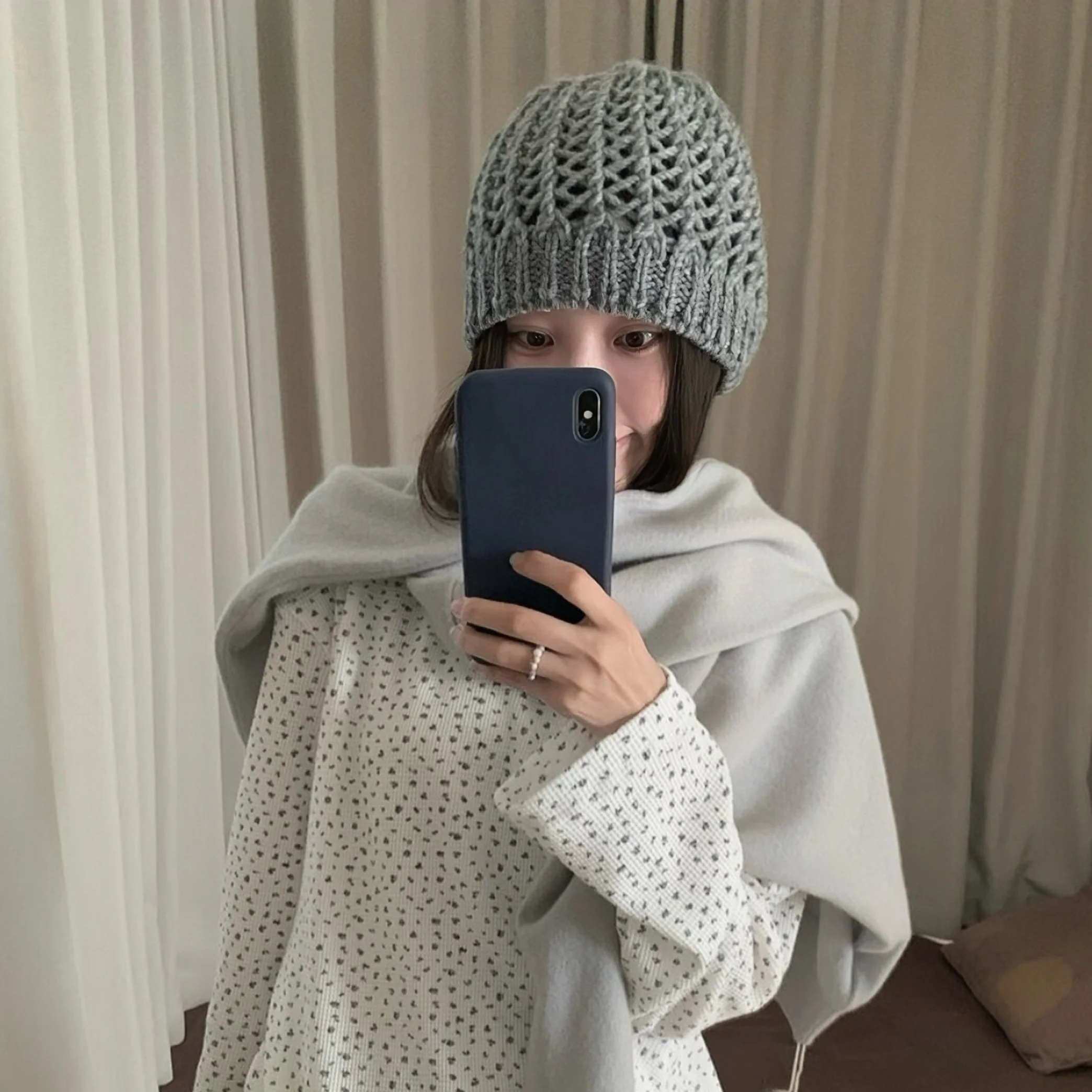 春先に着るニット帽は、本当に「おしゃれ」なのか？
