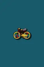 インドシルク製 手刺繍ブローチ【高級感ある自転車デザイン・衣服アクセサリー・女性用】