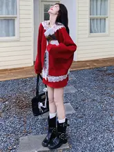 学院風の赤いトレーナーとスカートの3点コーディネート（セットアップ対応）