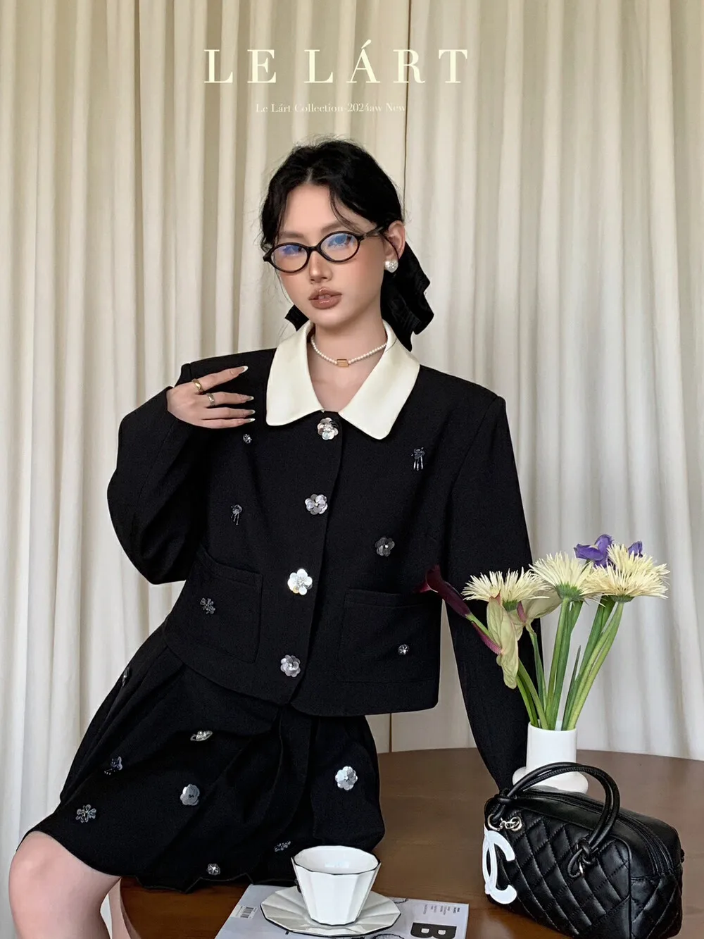 40代の忘年会に着る服は、フォーマルすぎずカジュアルすぎず？