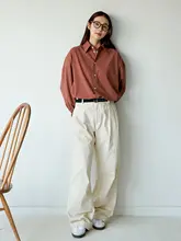 尖った襟の長袖シャツ 男女共用 ゆったりとした 手入れが簡単