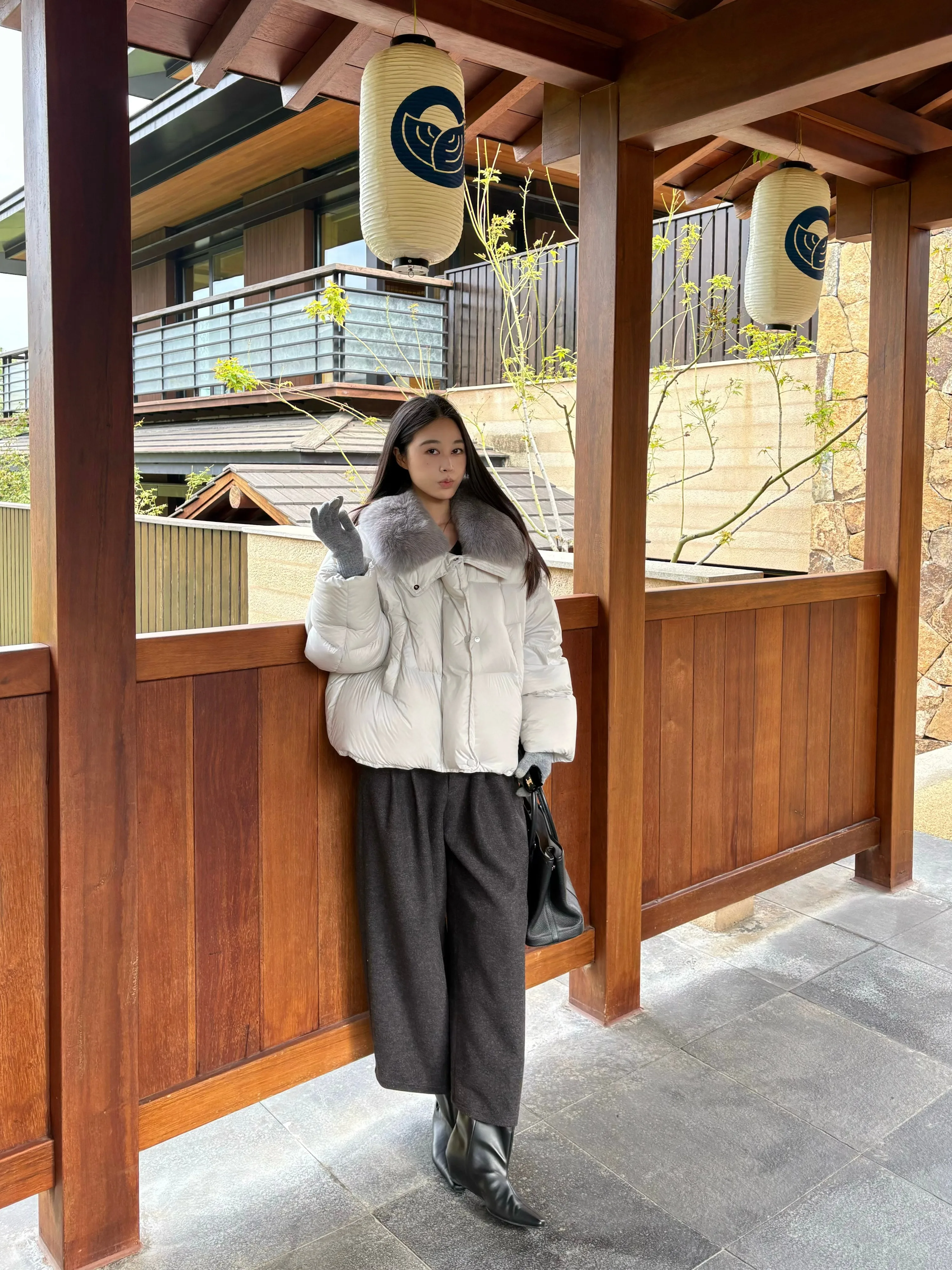 10万円で買えるレディースファッションで悩んでいるなら、この1点が解決する？