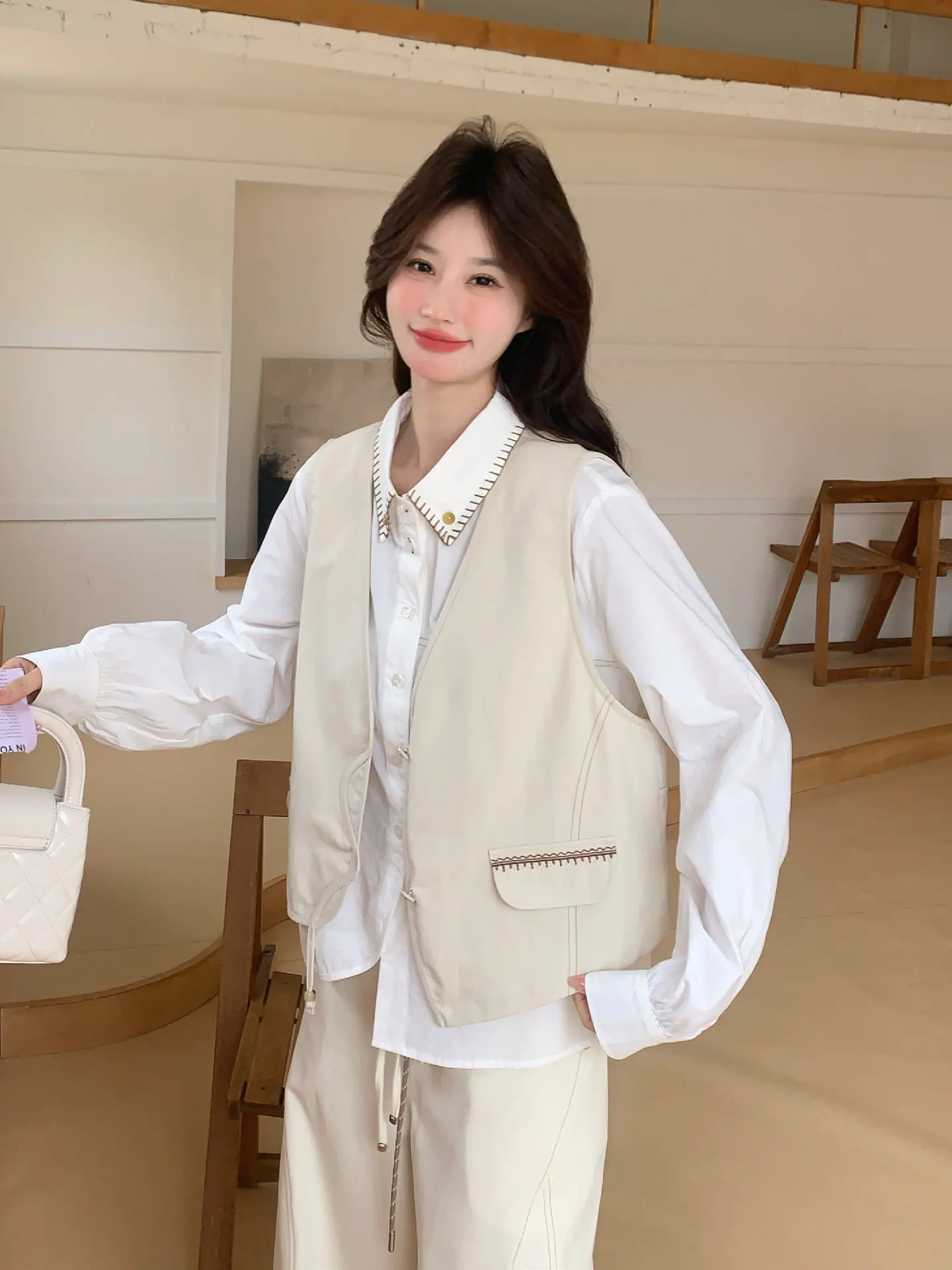 スーツの裏地とは？杏色三件セットで実用性を確認