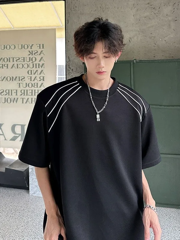 メンズTシャツが似合う体型を選ぶには？正肩デザインのショートスリーブが解決する3つの理由