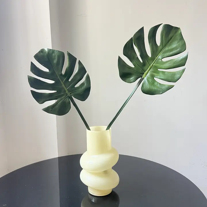 北欧風 インテリア用 偽のモンステラ葉ポット植物【テーブルデコレーション用】
