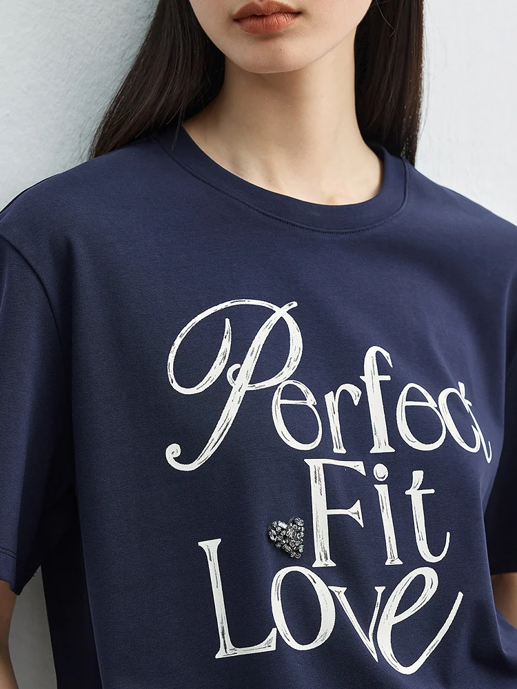 通勤用Tシャツの形は？ゆったりシルエットが通勤スタイルを救う理由