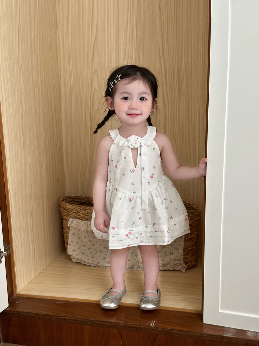 リメイクTシャツをワンピースに変える方法は？子供用の花柄ワンピースで夏の日常を彩る